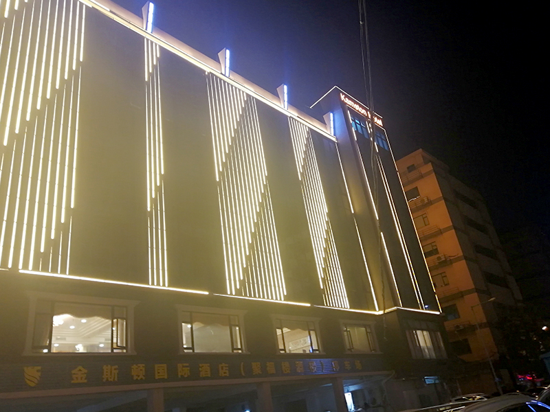 东莞石龙金斯顿国际大酒店外墙装饰铝板线条及花岗漆工程2018年底完工